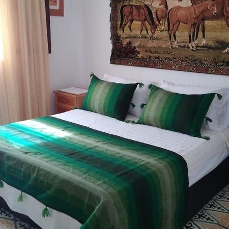 Mehek Apartment Асила Екстериор снимка