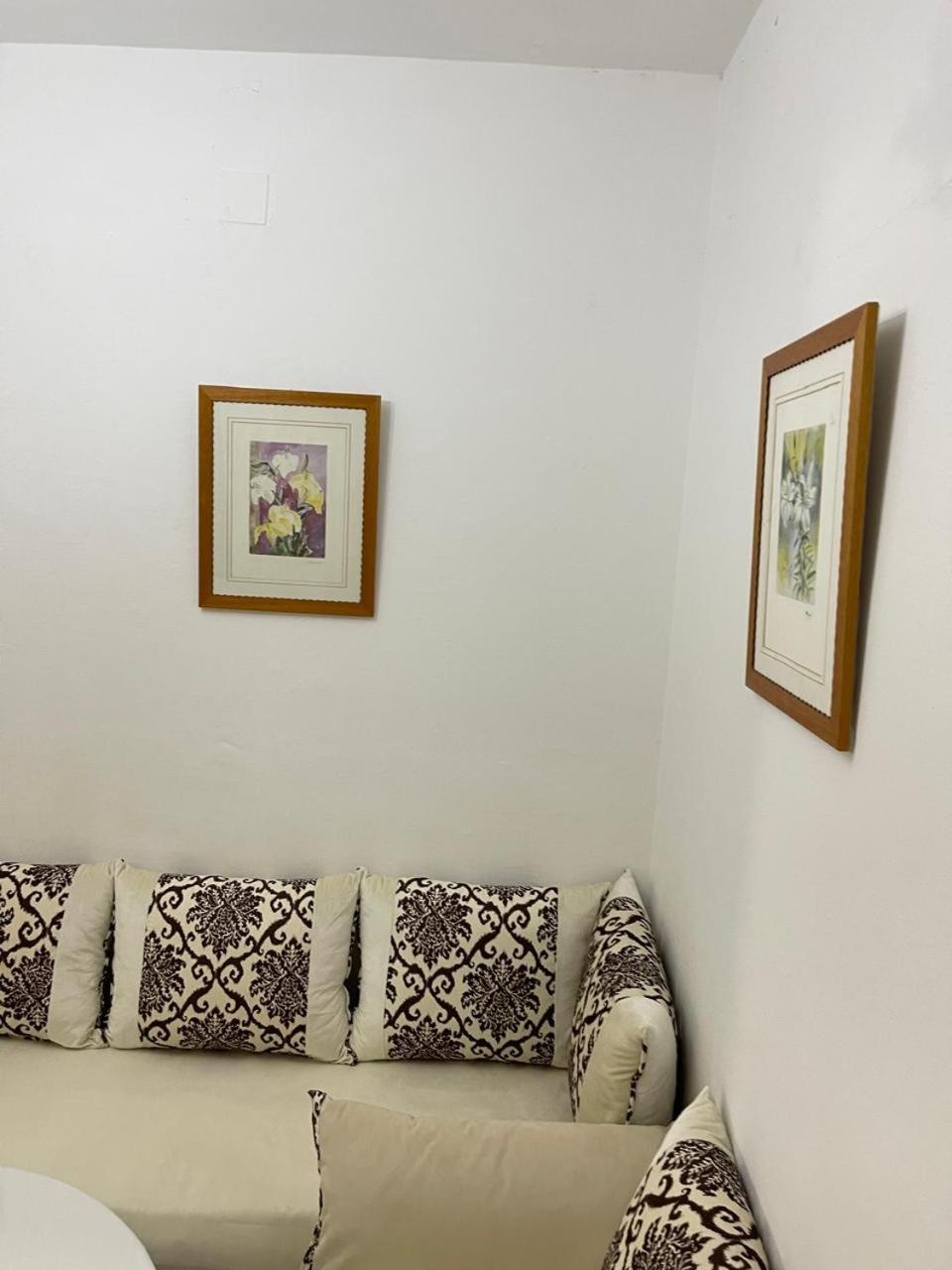 Mehek Apartment Асила Екстериор снимка